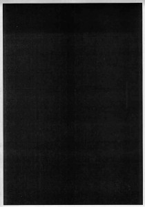 black_page_toner_issue Недостаточная "текучесть" тонера (полоса шириной в оборот магнитного вала вверху страницы более темная)